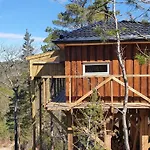 Gluba Treetop Elgposten *