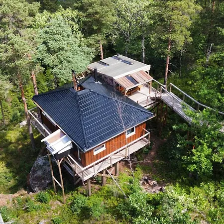 Gluba Treetop Elgposten Harkmark