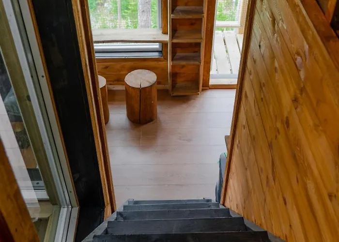 Gluba Treetop Elgposten Hébergement de vacances *