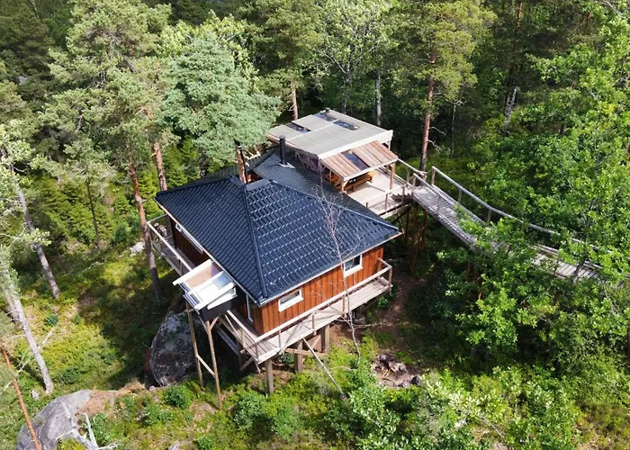 Gluba Treetop Elgposten Harkmark